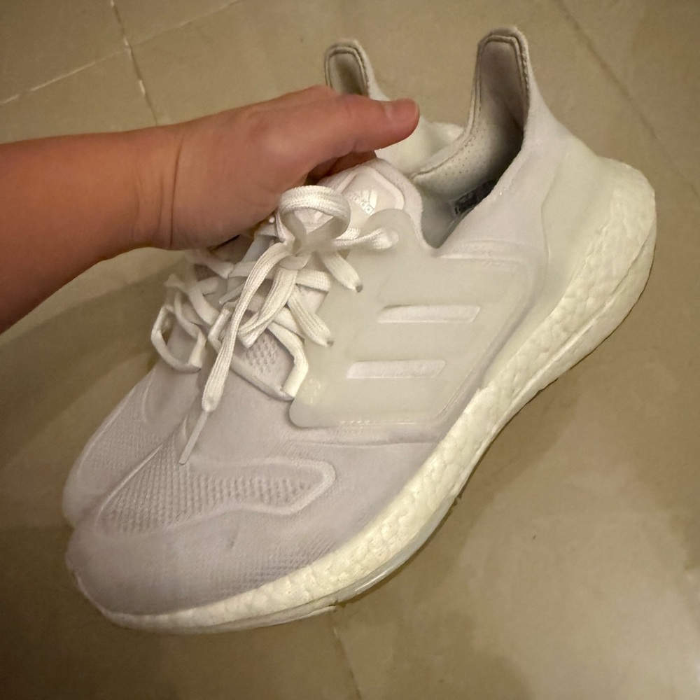 Adidas Ultraboost size 8.5W